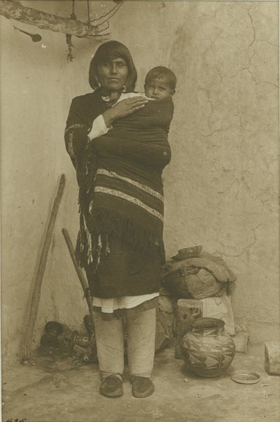 Acoma, Maria mit ihrem Kind, 1900 von Adam Clark Vroman